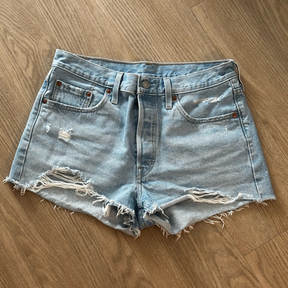 Levi’s shorts - W29 fits snug